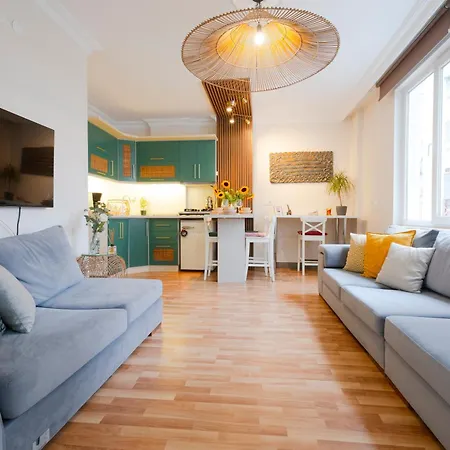 No4 Luxury Comfort Art Design House